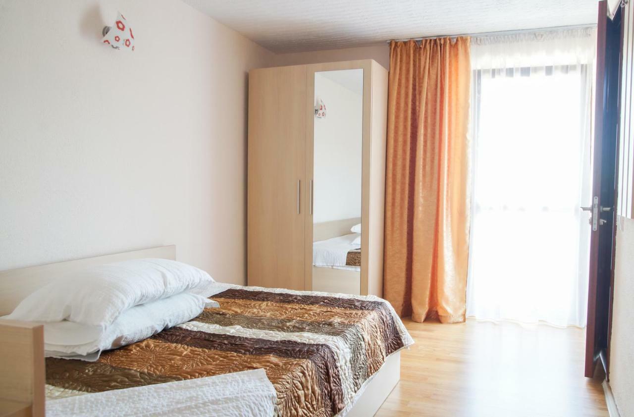 Pensiunea Nicol Hotel Valea Iasului Exterior foto