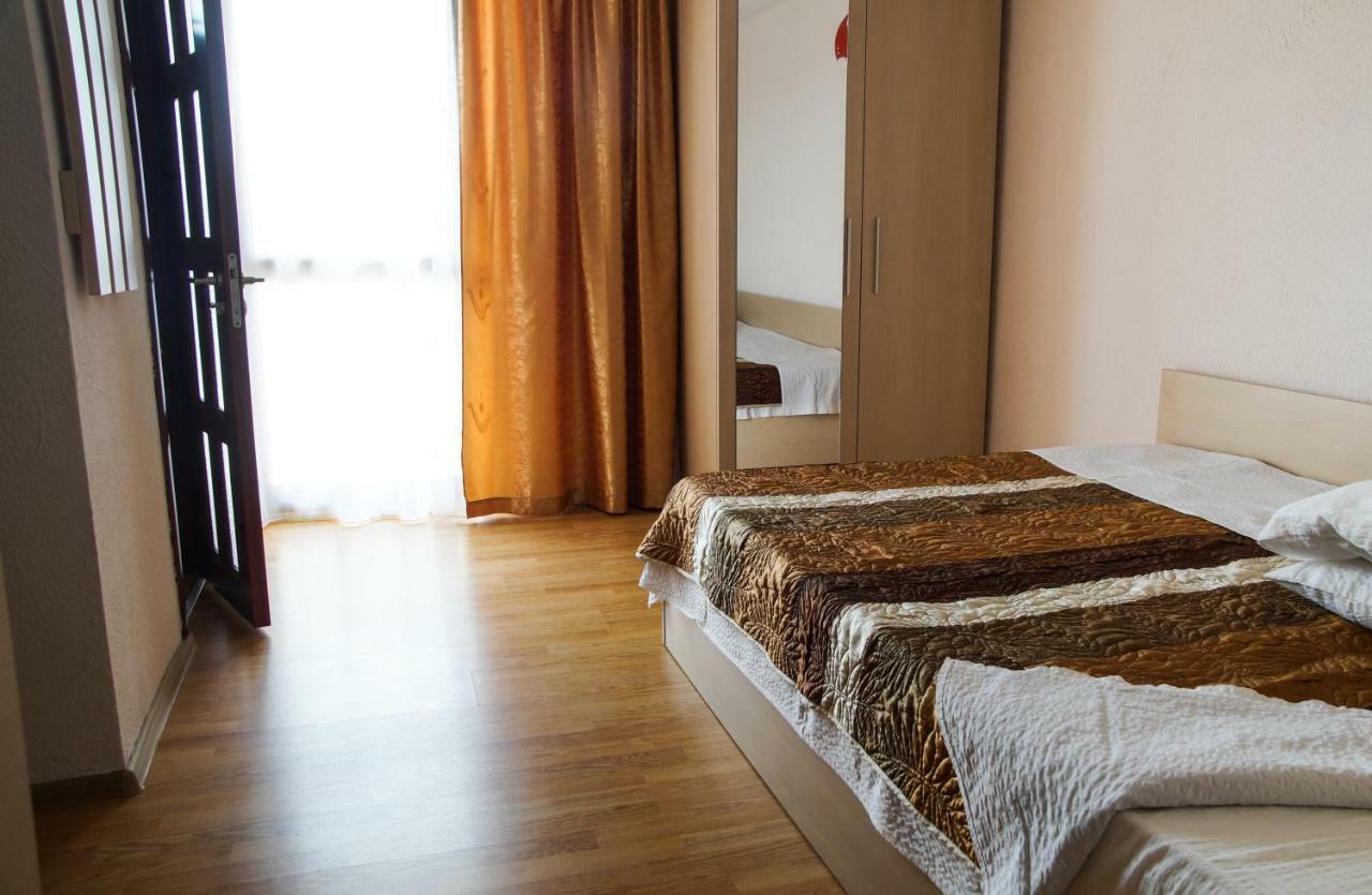 Pensiunea Nicol Hotel Valea Iasului Exterior foto