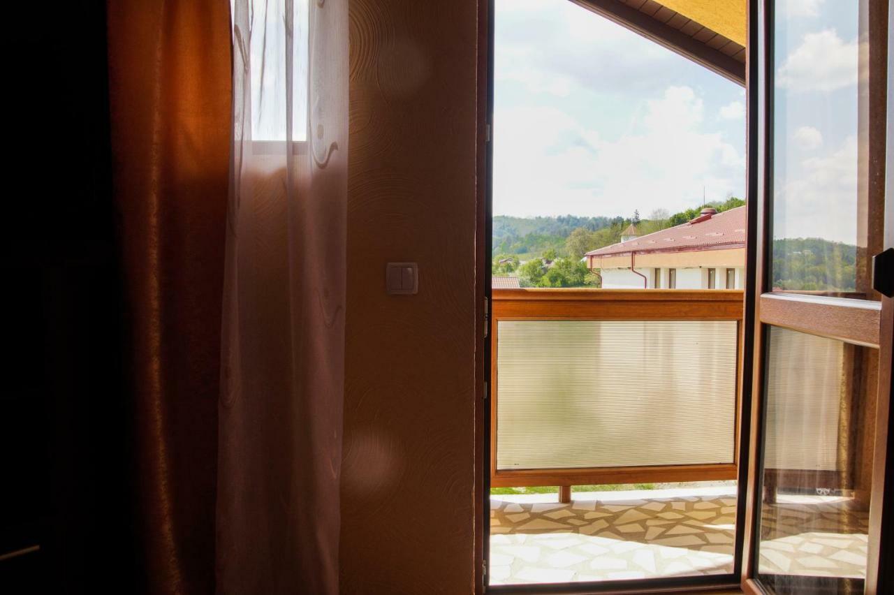 Pensiunea Nicol Hotel Valea Iasului Exterior foto