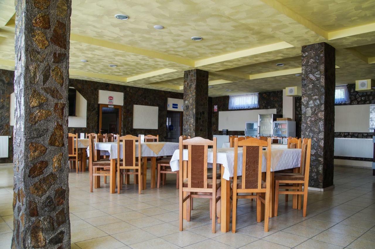 Pensiunea Nicol Hotel Valea Iasului Exterior foto